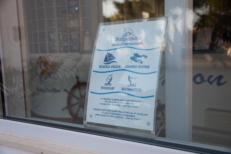 Hotel Yachting Club Mare Gioiosa Marea Esterno foto