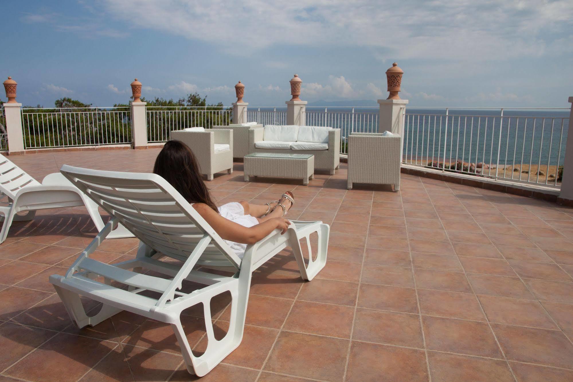 Hotel Yachting Club Mare Gioiosa Marea Esterno foto