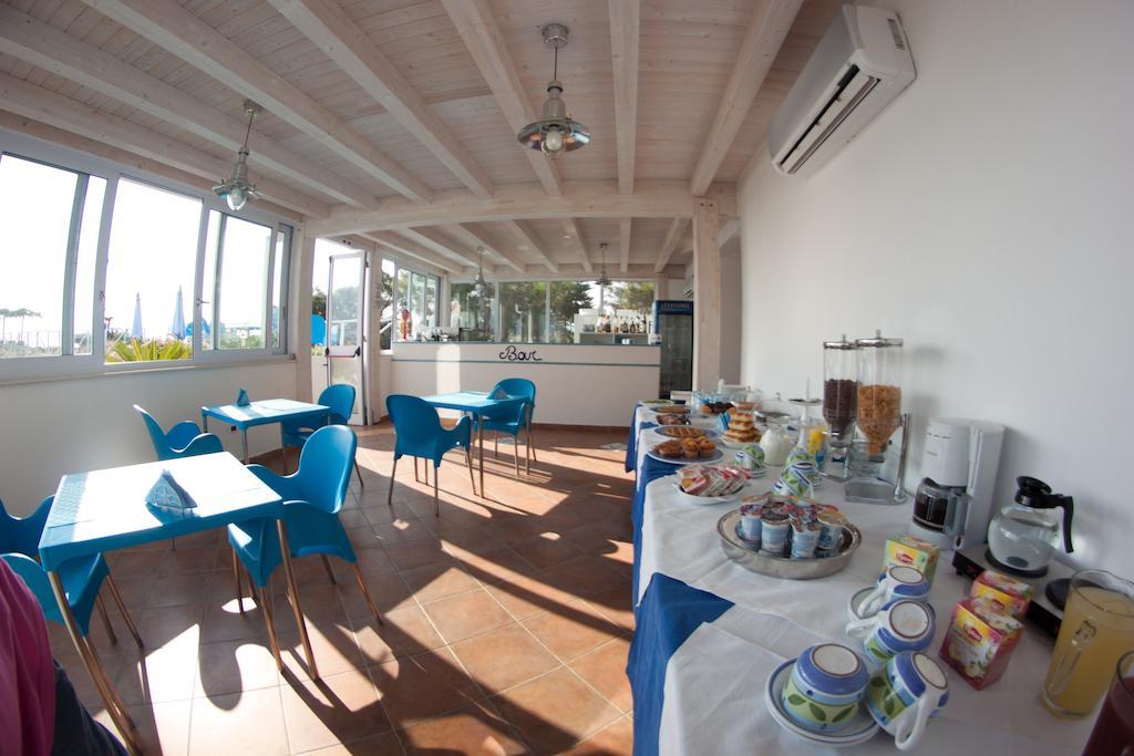 Hotel Yachting Club Mare Gioiosa Marea Esterno foto