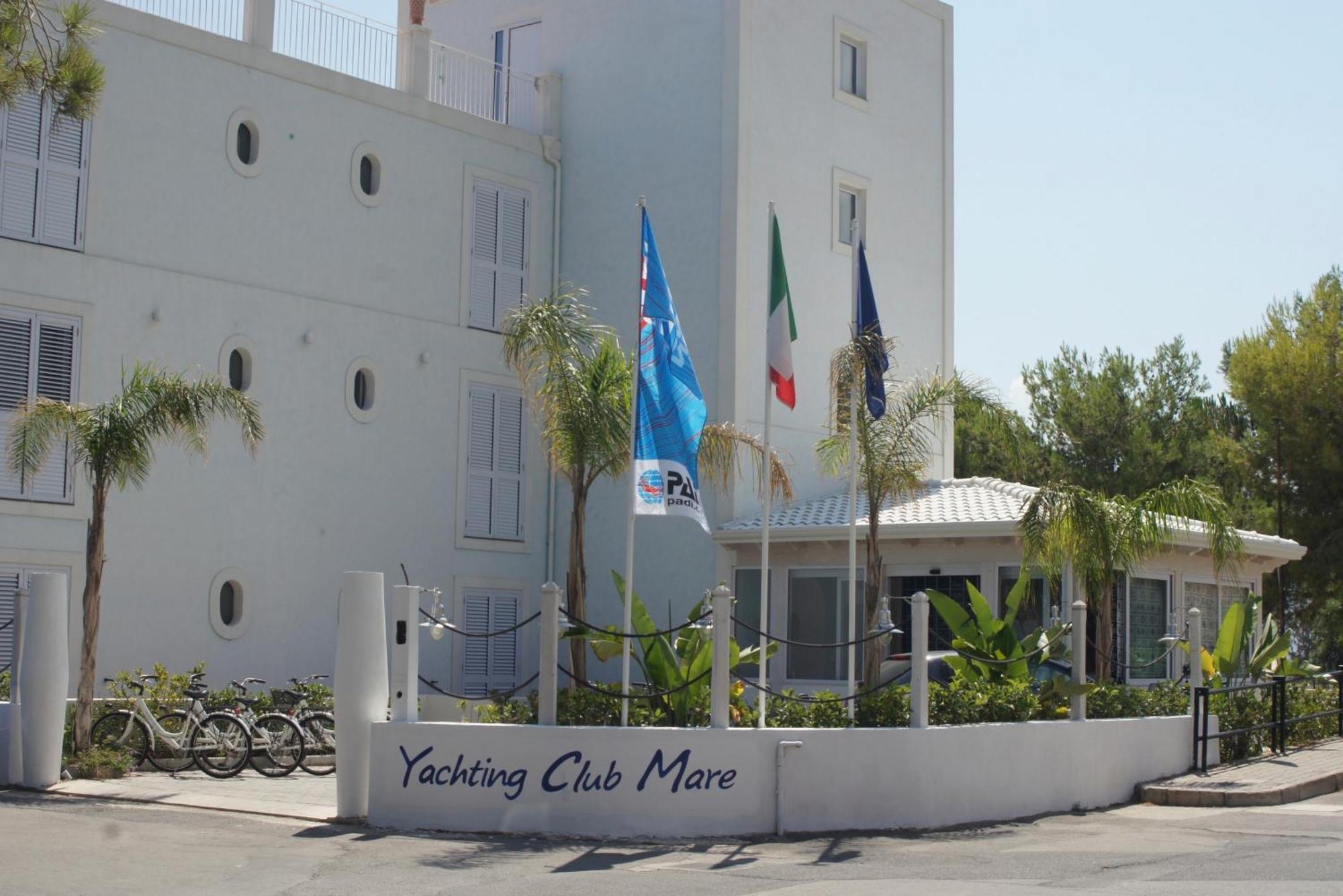 Hotel Yachting Club Mare Gioiosa Marea Esterno foto
