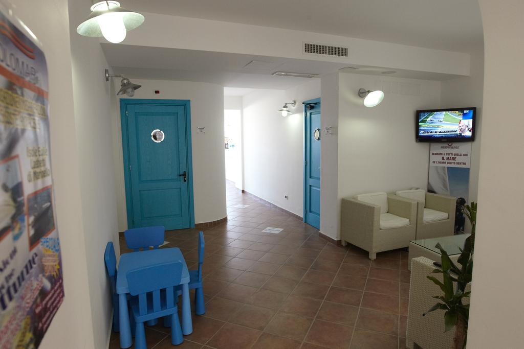 Hotel Yachting Club Mare Gioiosa Marea Esterno foto